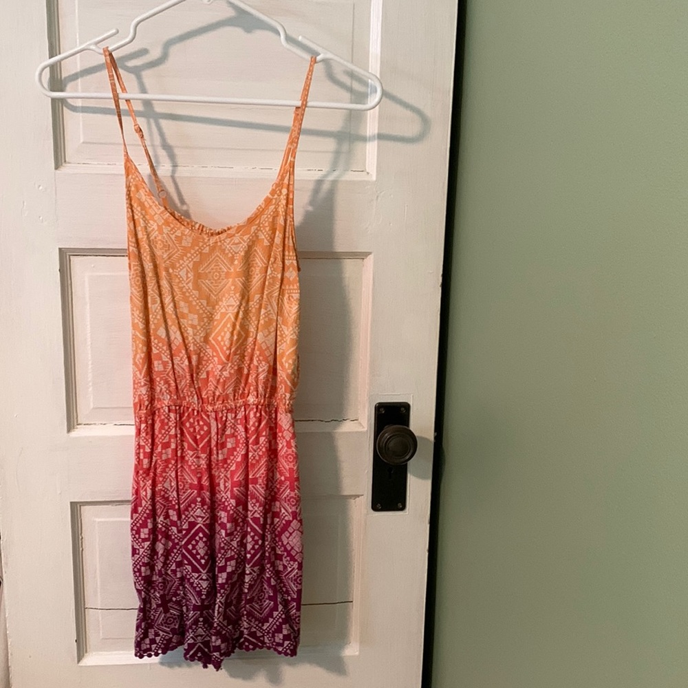 Amazing Ombré Romper with Pockets from Mossimo! Size XS!